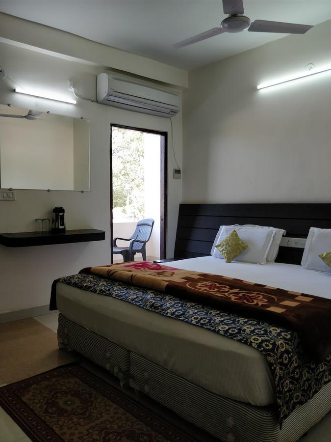 The Residency Bed & Breakfast Amarkantak ภายนอก รูปภาพ